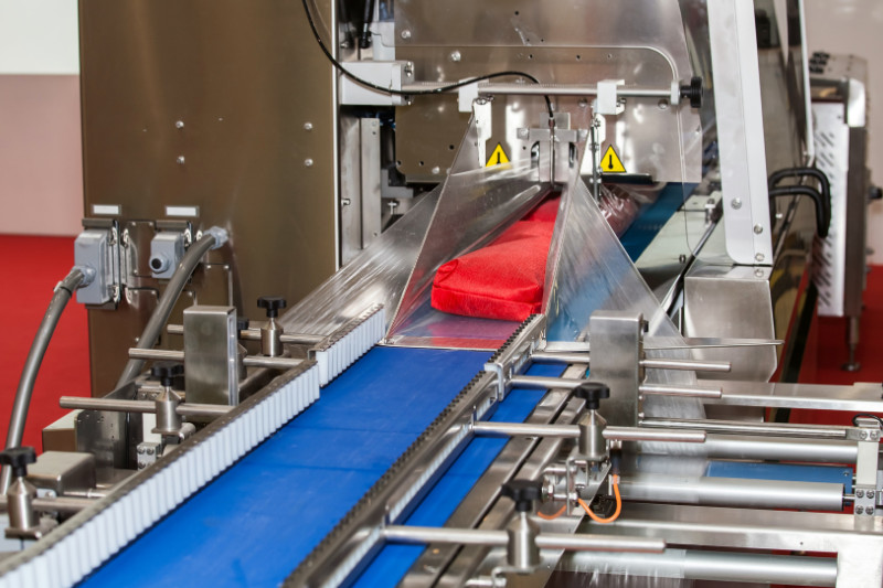 חוסכים בעלויות העסק – הפתרון האידיאלי לחיסכון בזמן ובעלויות עם מכונות אריזה